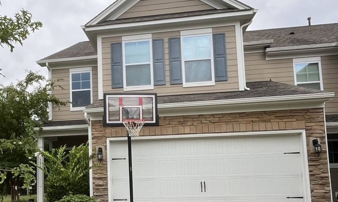 Fort Mill House | Spacious 4-bedroom townhome with WiFi, AC in terrific Fort Mill