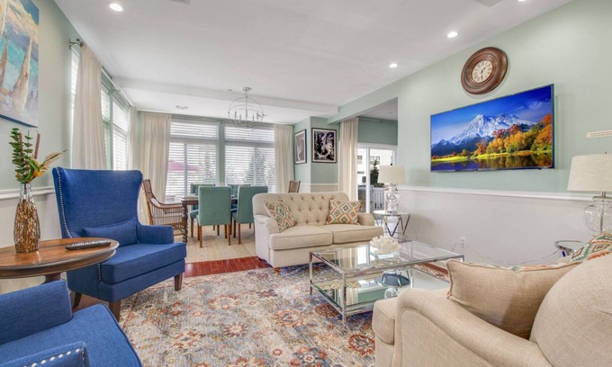 Queens House | Spacious 4-bedroom townhome in delightful Arverne By the Sea, Free Parking WiFi