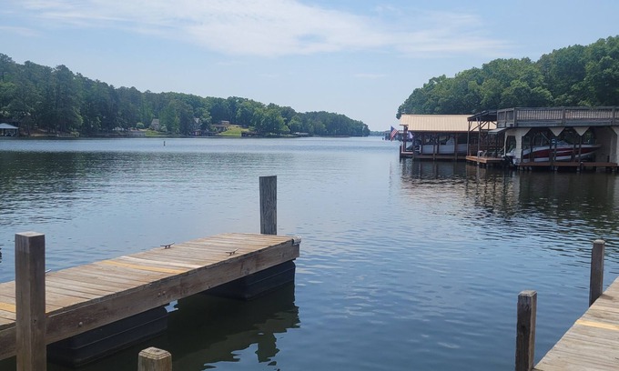 Mount Gilead House | Spacious 4-bedroom house with AC, WiFi in Mount Gilead