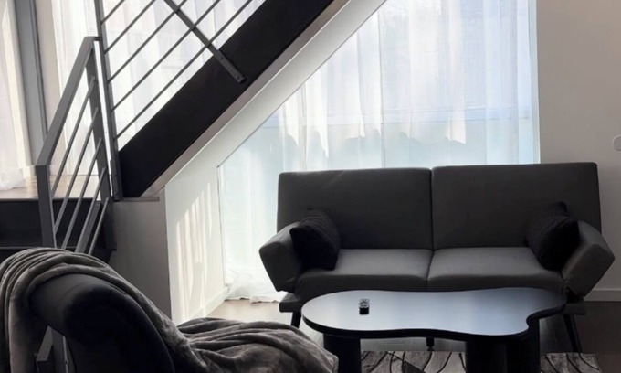 Norris Square Apartment | Spacious 4-bedroom apartment with Pool table and WiFi in awesome Philadelphia