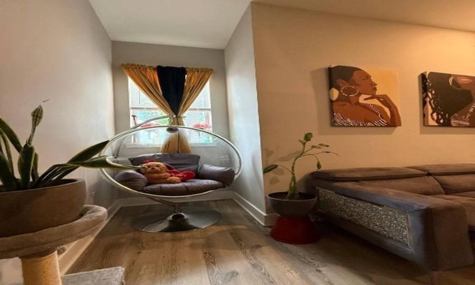 North Philadelphia West House | Spacious 4-bedroom house in charming Philadelphia with AC, WiFi
