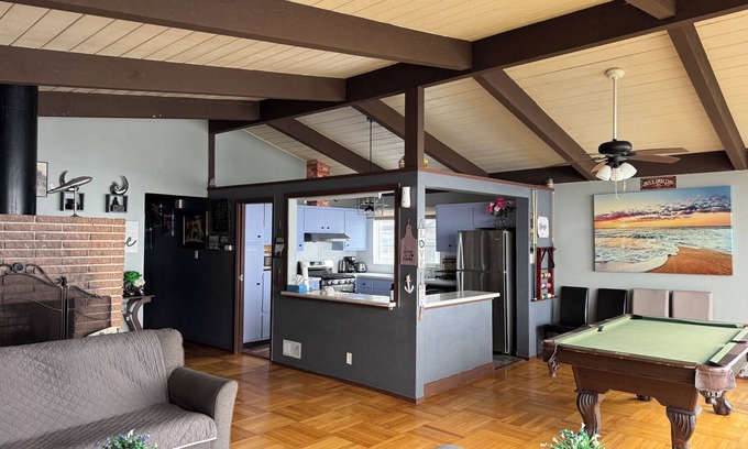 Westlake House | Spacious 4-Bedroom Vacation House with Panoramic Ocean View - 894