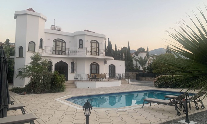 Catalkoy Villa | Spacious 4-bedroom villa with WiFi and AC in serene Çatalköy