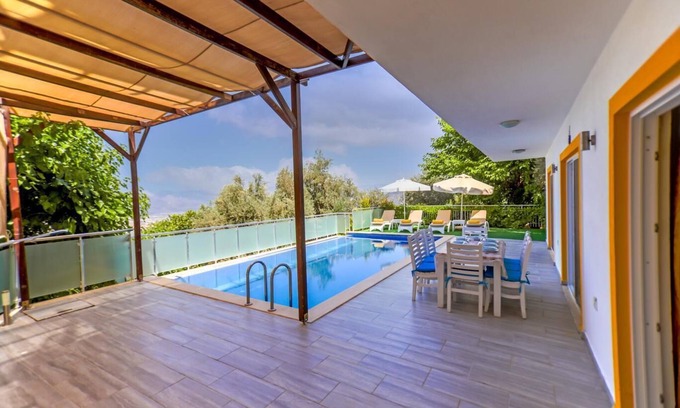 Uzumlu House | Spacious 4 Bedroom Villa with Very Private Pool, 10-15 mins Drive from Kalkan