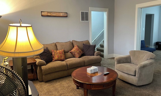 South Bend House | Spacious 4 Bedrooms House
