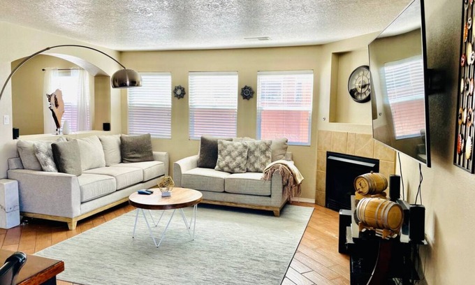Rio Rancho House | Spacious 4bedroom Rio Rancho Home with Breathtaking Views!