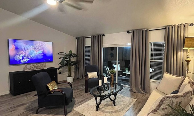 Spring Hill House | Spacious 4BR/2BA Home in Spring Hill – Family-Friendly, Near Beaches & Springs