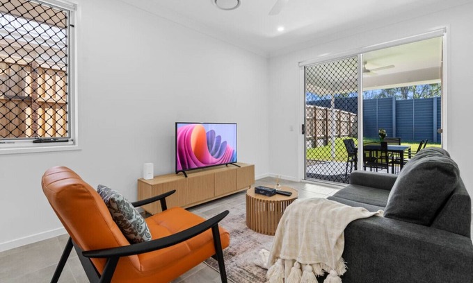 Ripley House | Spacious 4BR Home Great Area close to everything