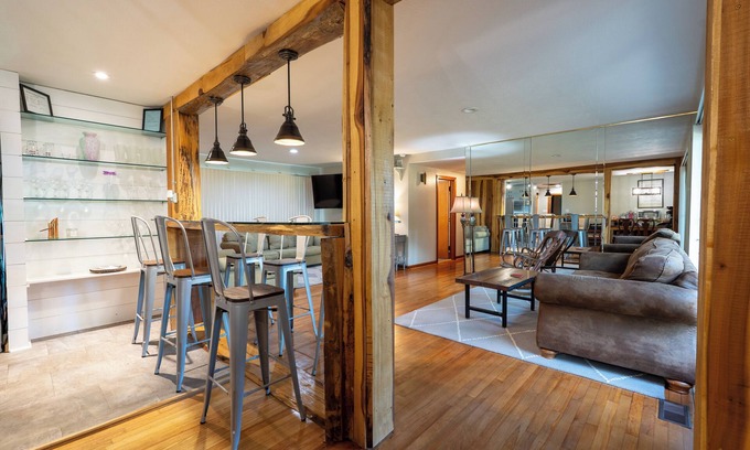 Gadsden House | Spacious 4BR Home- Perfect for Families & Groups!n1 min from Noccalula Falls