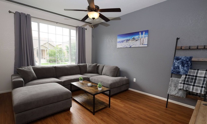 Fort Collins House | Spacious 4BR home | quiet area 15 min to CSU