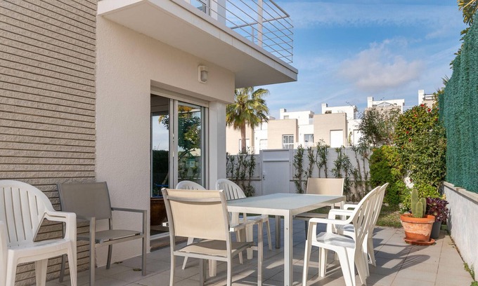 Creixell House | Spacious 4BR House in Creixell with Pool, Garden, and Terrace Near Beach