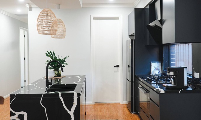 Box Hill House | Spacious 4BR Retreat fully equiped