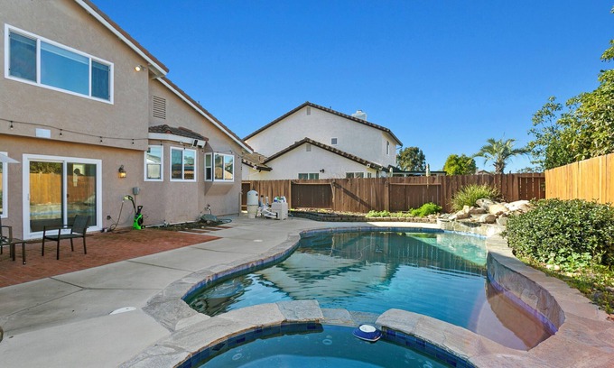 Mira Mesa House | Spacious 4BR Retreat w/Private Pool, Office & Fenced Yard｜ Pet-Friendly #41925