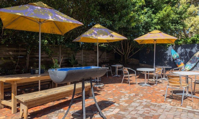 Plettenberg Bay Apartment | Spacious 5 Bedroom Coastal Retreat in Plettenberg