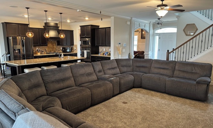 Grovetown House | Spacious 5-bedroom, 8-bed house in welcoming Grovetown, w/Rogue fitness room
