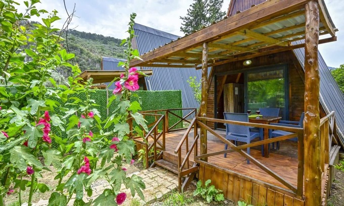 Ciftlik House | Spacious 5-bedroom bungalow with AC, WiFi in amazing Muğla