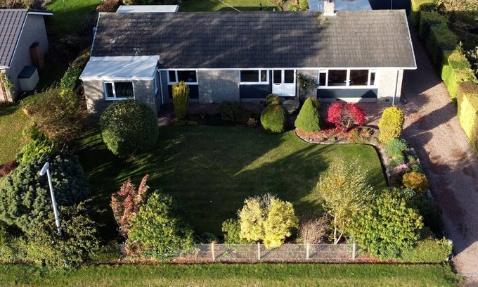 Cupar House | Spacious 5-bedroom cosy cottage nr St Andrews, Fife