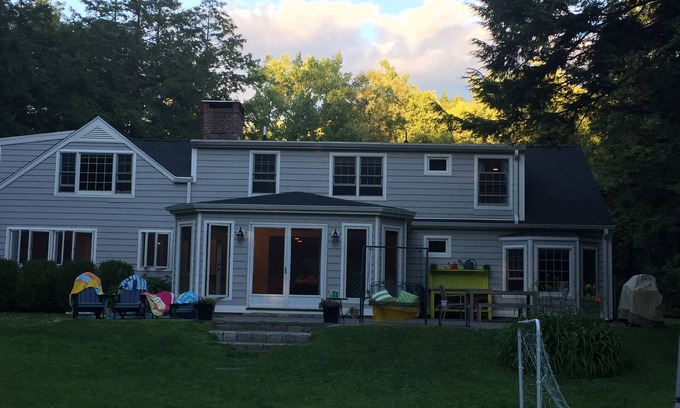 Lakeville House | Spacious 5-bedroom house with Pool on 2 lovely acres