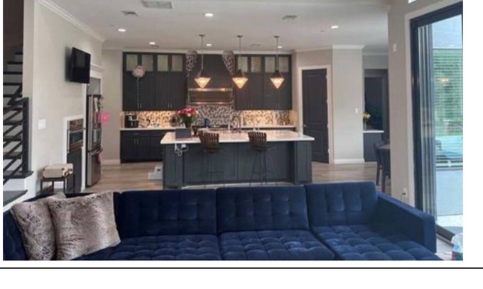 Rosenberg House | Spacious 5-bedroom house with a pool and hot tub in charming Richmond with WiFi,