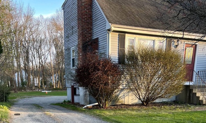 Rockland House | Spacious 5-bedroom house with WiFi, AC in delightful Rockland