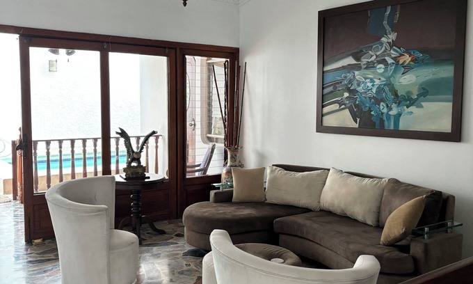 San Jose de Cucuta House | Spacious 5-bedroom house in charming Cucuta with AC, WiFi and prívate Pool