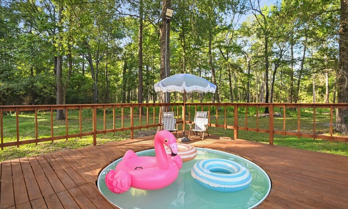 Conroe House | Spacious 5-bedroom house, sauna, pool, game room and speakeasy