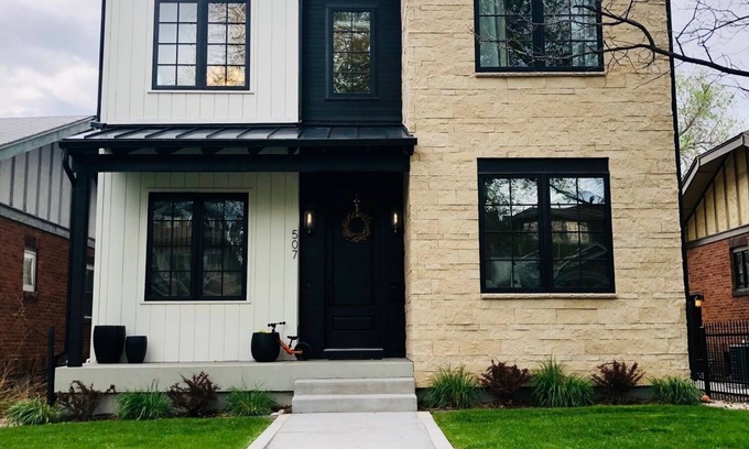 Washington Park House | Spacious 5-bedroom house 3 blocks from Wash Park