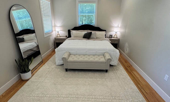 Madison House | Spacious 5-bedroom house in welcoming Madison with fitness room
