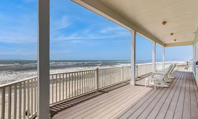 Surf Side Shores House | Spacious 5-bedroom, beach-front family home with wrap-around deck in Ft Morgan