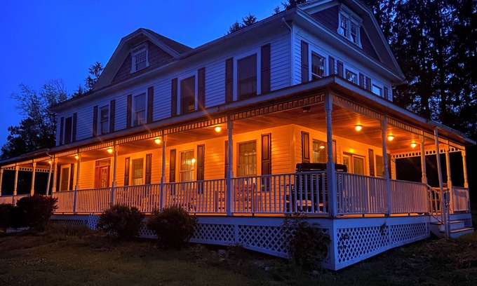 Cochecton Other | Spacious 5-bedroom farmhouse in delightful Kenoza Lake with WiFi, AC,