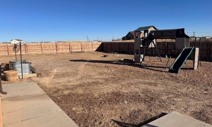 Pueblo West House | Spacious 5-bedroom house with AC and WiFi in pleasant Pueblo West