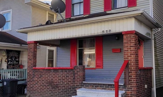 Steubenville House | Spacious 5-bedroom house in delightful Stubenville with AC, WiFi