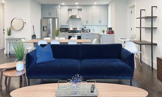 Neponset - Port Norfolk Apartment | Spacious 6 bed, Close to City, Roof deck!