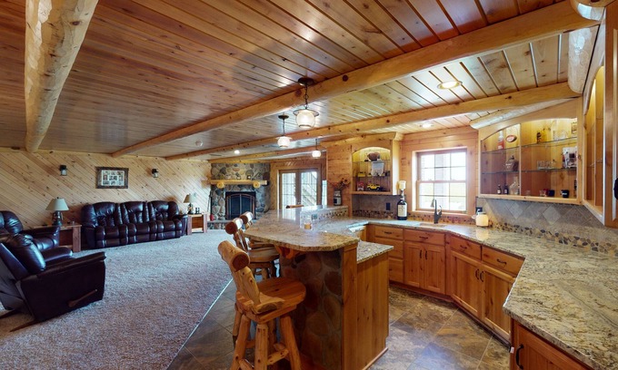 Hays Other | Spacious 6 bedroom house with a hot tub!