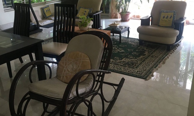 Bhubaneshwar House | Spacious 6-bedroom bungalow in pleasant Bhubaneswar with AC