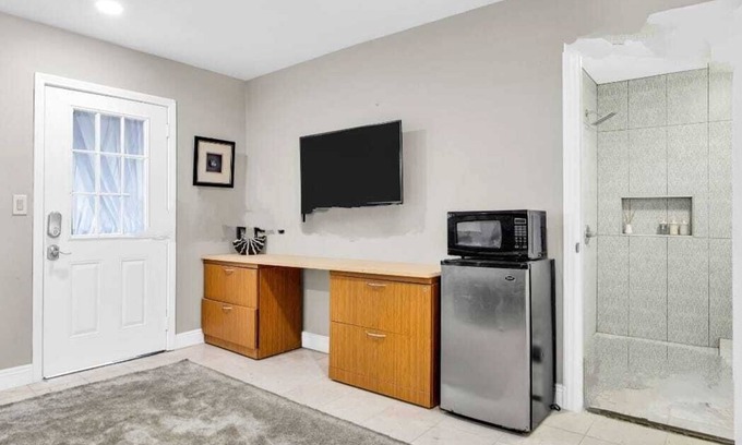 Whittier Villa | Spacious 6-bedroom villa on hills with breathtaking LA skyline and city views