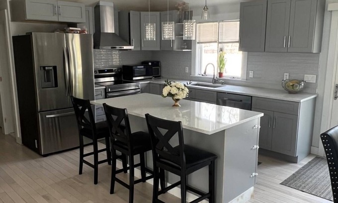 Cotuit House | Spacious 7-bedroom house with fitness room, WiFi in wonderful Barnstable