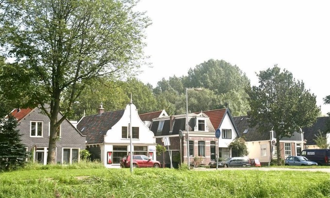 Amsterdam North Apartment | Spacious, 80m2, quiet, 2 bedrooms, free parking, large terrace, City Center