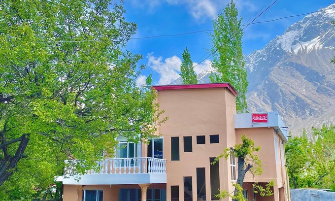 Skardu Apartment | Spacious 9-bedroom hotel suites in beautiful Skardu with WiFi