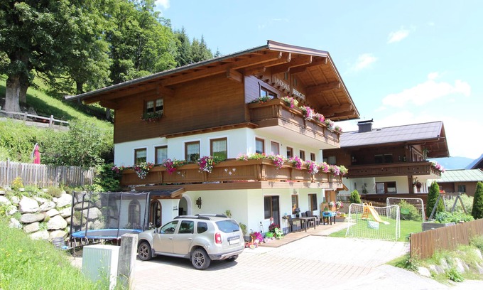 Wiesern Apartment | Spacious apartment 400 m from the piste