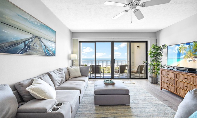 Cocoa Beach Condo | Spacious and Beautiful Direct Ocean Front Condo w/Heated Pool and Hot Tub!
