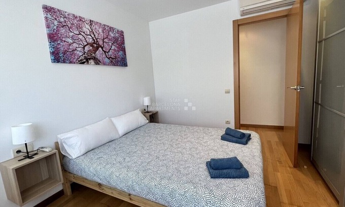 El Guinardo Apartment | Spacious and bright apartment in Maragall
