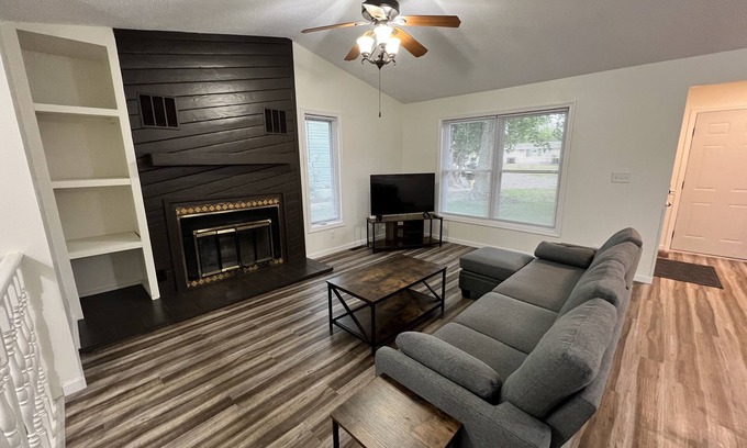Coralville House | Spacious and Bright 3 Bedroom, 2 Bath Townhome Conveniently Located!