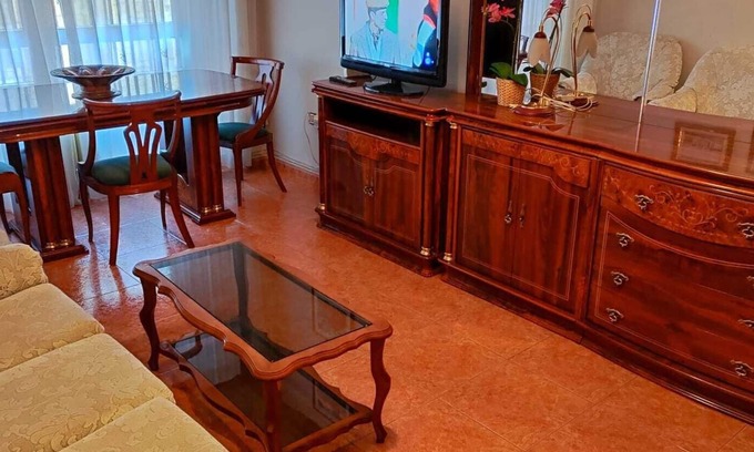 Albacete Apartment | Spacious and clean apartment with two bathrooms