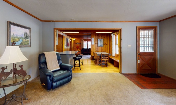Bayfield House | Spacious and Lovely Mountain Retreat