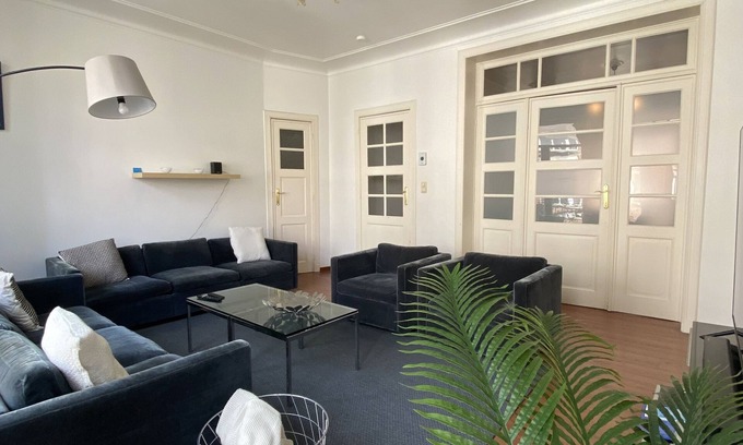 Jacht Apartment | Spacious and luminous apartment at La Chasse