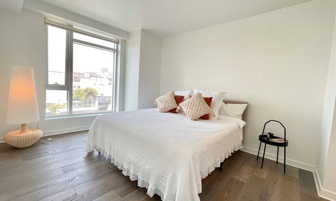 Western Addition Condo | Spacious and modern 2 bedroom in Pacific Heights