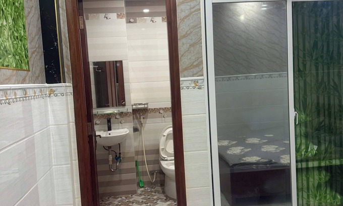Korean Industrial Zone House | Spacious and peaceful homestay | New Room | Easy Access to Airport & Downtown