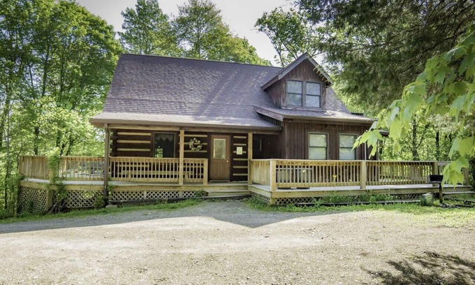 Helmsburg Cabin | Spacious and Secluded Cabin with Outdoor Hot tub!