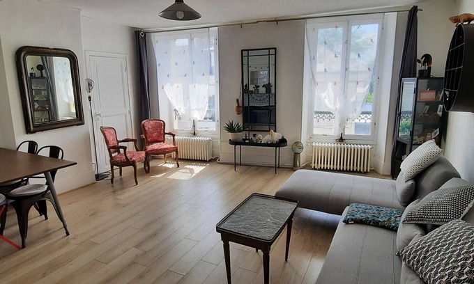 Fontainebleau Apartment | Spacious and welcoming apartment very well located